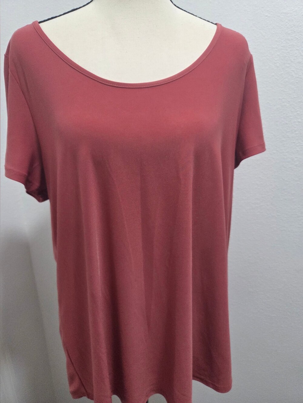 Everyday Scoop Neck Short Sleeve Tee in Dusty Rose